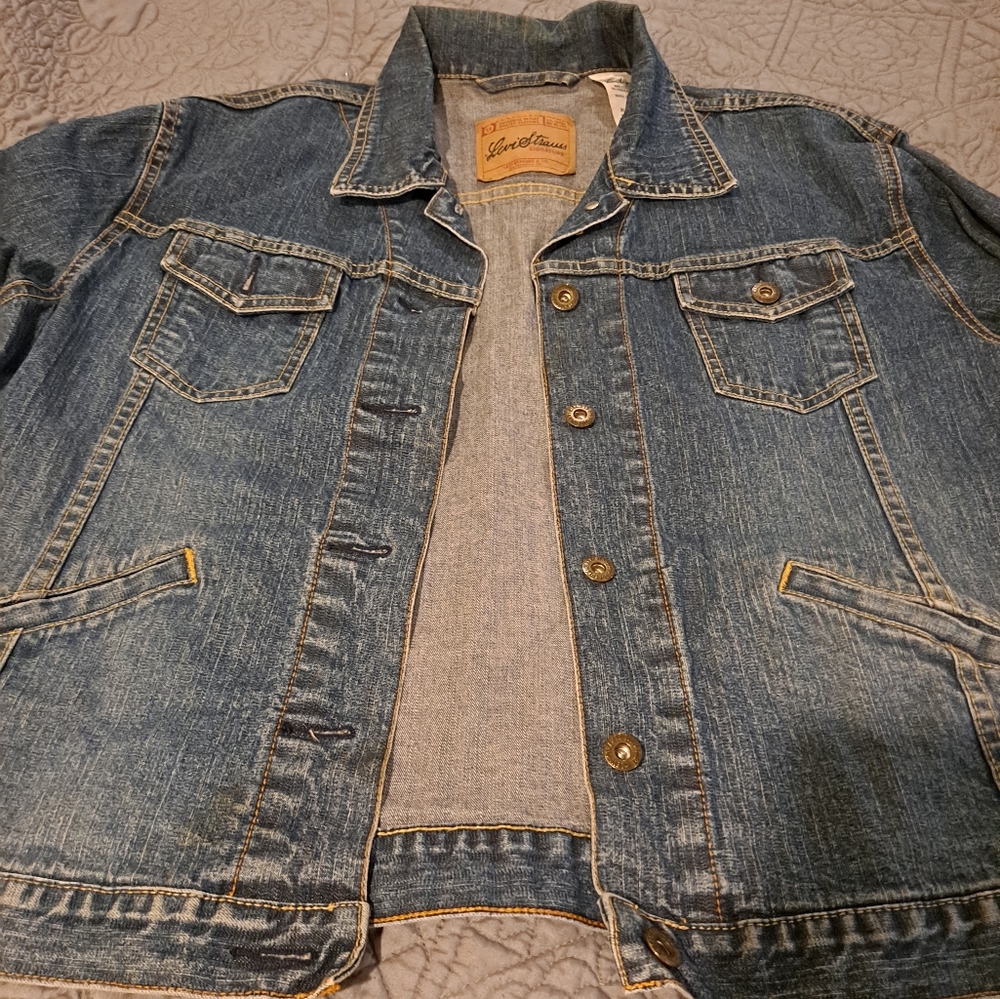 LEVI strauss signature vintage women's denim jacket  size XL